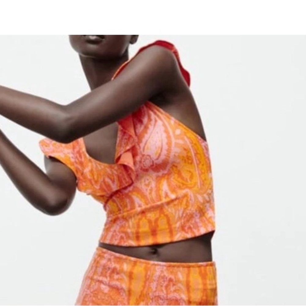 ZARA Rare Orange and Pink Floral‎ Paisley Ruffled Sleeveless Blouse Size Small